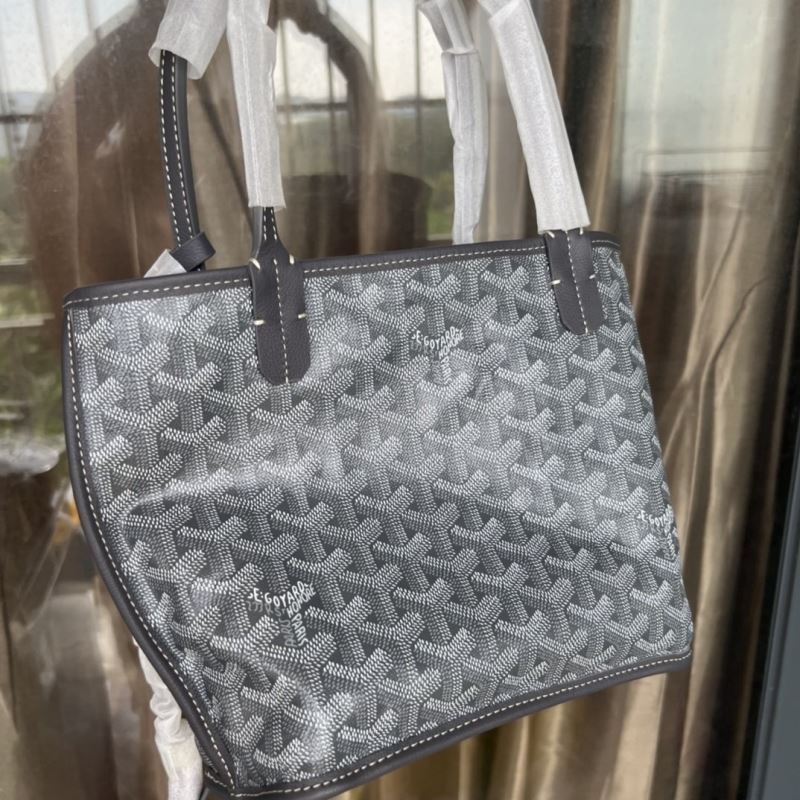 Goyard Shopping Bags